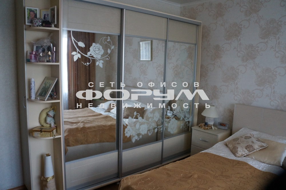 Продажа дома, 226м <sup>2</sup>, 8 сот., Челябинск