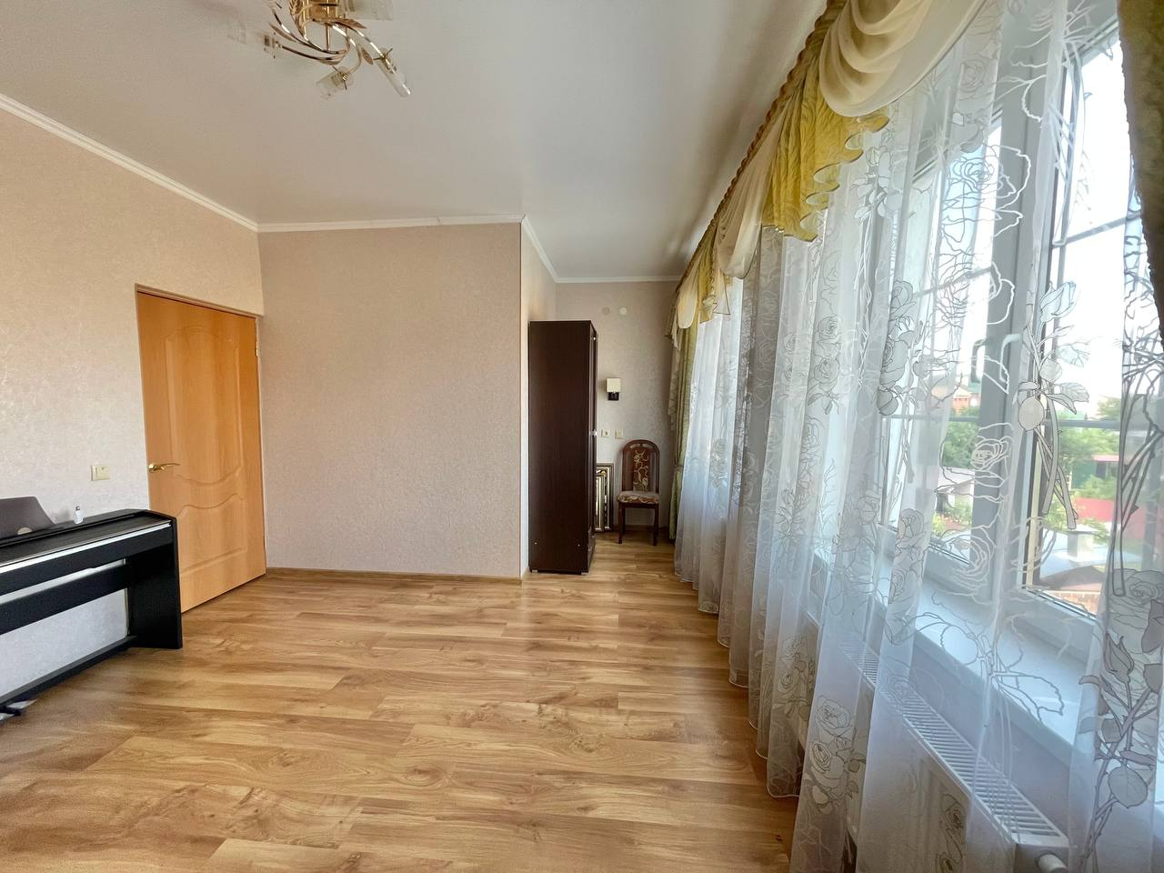 Продажа дома, 273м <sup>2</sup>, 2 сот., Калининград